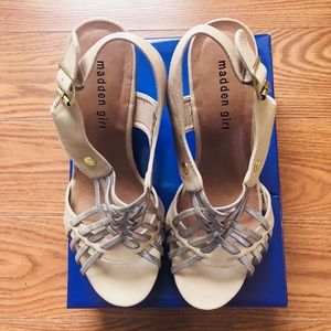 Madden Girl Klydee Open Toe Wedge Sandals Sz 10